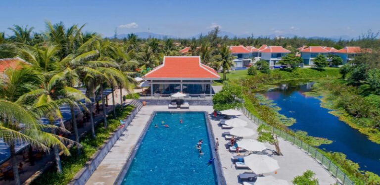 Ocean Villa Đà Nẵng đạt chuẩn 5 sao quốc tế được nhiều du khách yêu thích và lựa chọn lưu trú. 