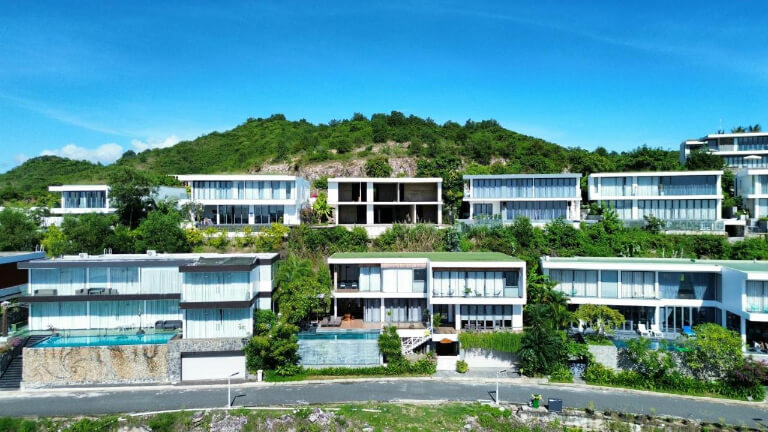 Villa Nha Trang Gần Biển mang đến không khí trong lành cùng tầm nhìn đẹp ra biển khơi.