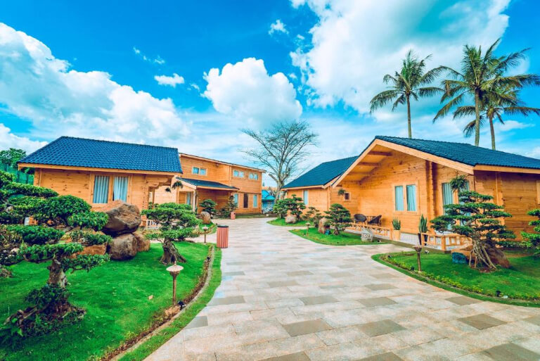 Villa Biệt Thự Bảo Lộc là điểm nghỉ dưỡng thu hút nhiều khách du lịch những năm gần đây.