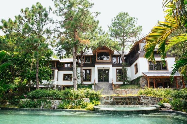 Top 10 Villa giá rẻ, view đẹp, checkin đỉnh nhất 2024.