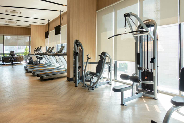 Fitness Centre hoạt động 24/7, giúp du khách duy trì lịch tập xuyên suốt kỳ nghỉ | Nguồn: Ixora Ho Tram By Fusion